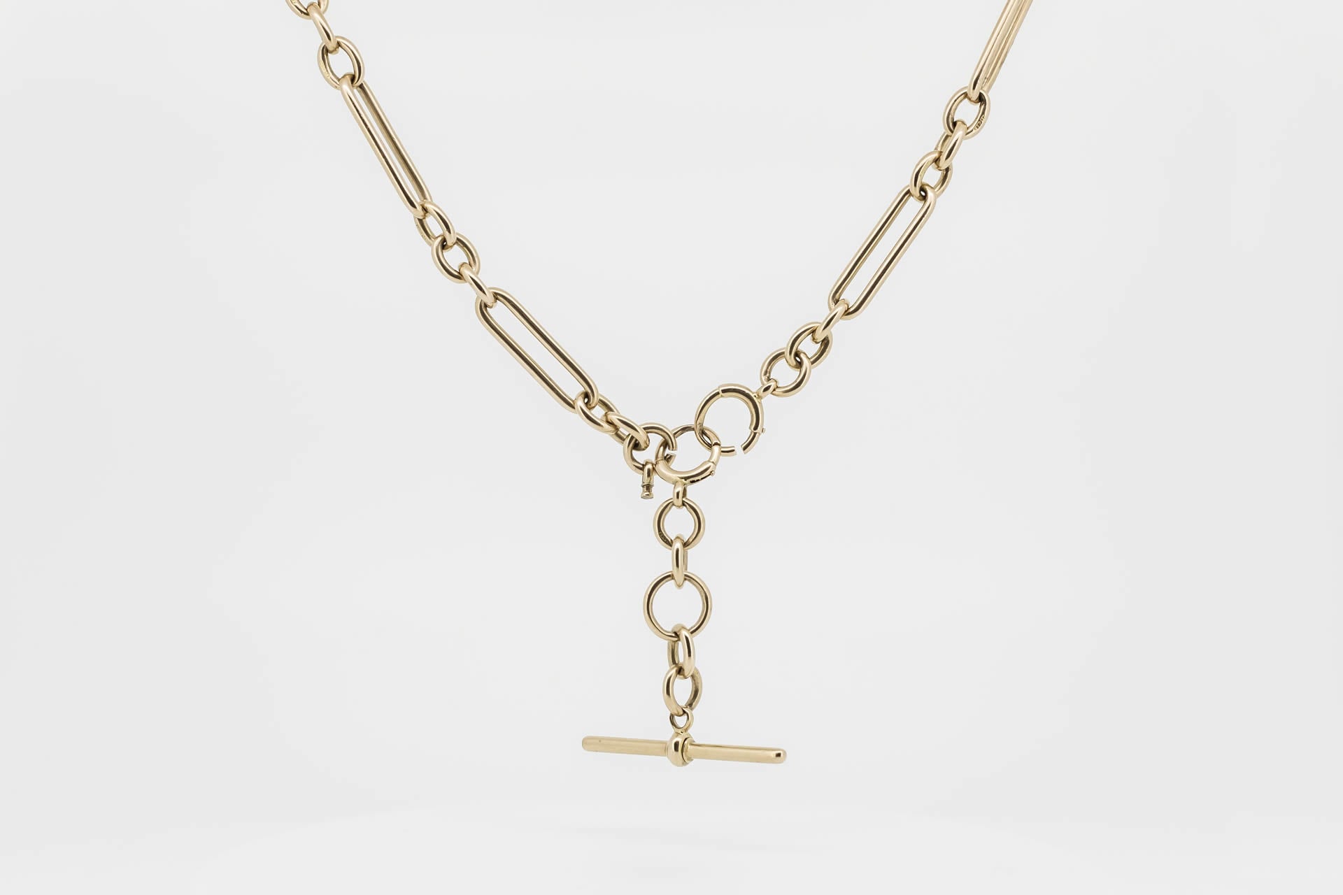 Gold Necklaces - Effortless Guide to Upscale Your Look