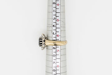 9CT GOLD RING WITH SYNTHETIC STONES