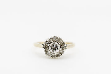 9CT GOLD DIAMOND RING