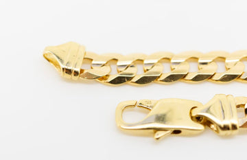 Mens bracelet in solid 18ct gold.
