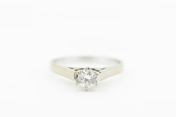 18CT Gold diamond ring