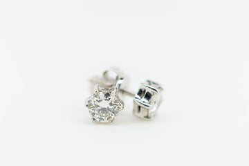 9ct White Gold Diamond Earrings With Screw Butterfly Backs #34957