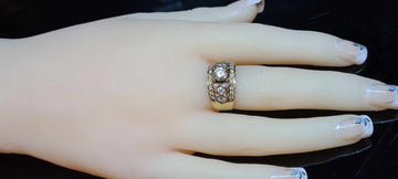 18ct Yellow Gold Ring With Diamonds