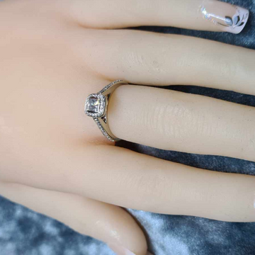18ct White Gold .4ct Diamond Ring #A12
