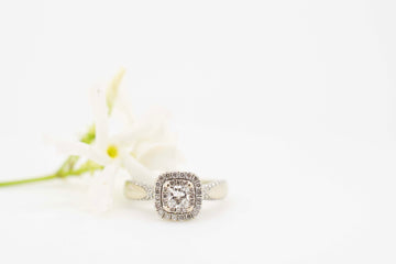 18ct White Gold Diamond Vera Wang Ring