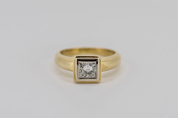 18ct Gold Diamond Ring