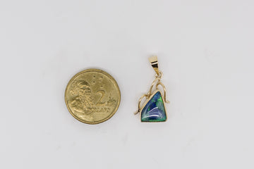 9ct gold chain and opal pendant