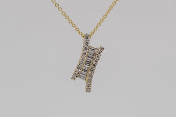 18ct gold Italian made chain with 18ct gold and diamond pendant