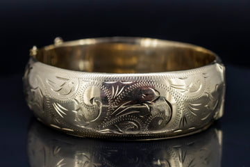 9CT Yellow Gold Bangel With Filigree and Chain #26107