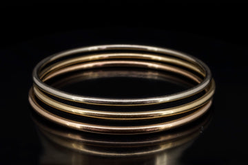 9CT GOLD BANGLE IN ROSE GOLD ONE ONLY