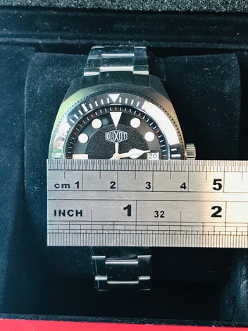 Duxot Maris true black divers watch