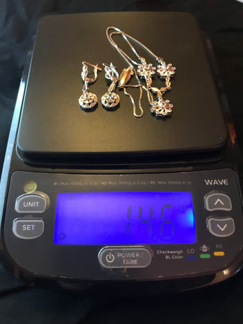 18ct white gold and diamond pendant, earrings and necklace set 25657-67
