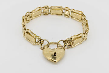 9CT GOLD GATE BRACELET WITH HEART LOCKER