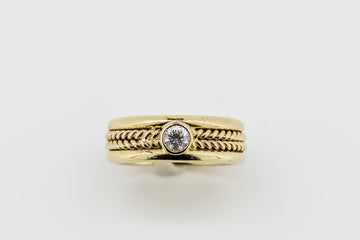 18CT GOLD DIAMOND DRESS RING