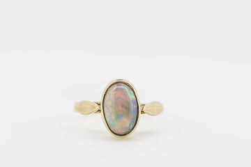 9CT GOLD OPAL RING