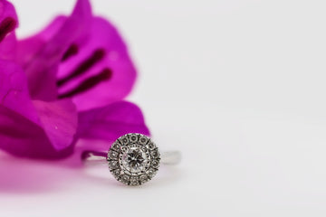 9ct White Gold Ring with Simulant Diamonds
