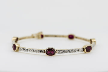 9ct Gold Bracelet with Simulant Rubys