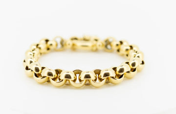 Very nice and unique styled belcher chain bracelet in 18ct yellow gold