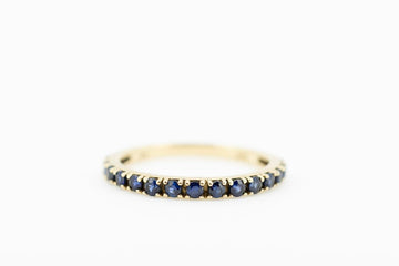 9ct gold and Sapphire ring