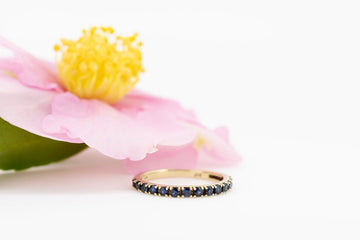 9ct gold and Sapphire ring