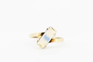 9CT GOLD CUSTOM MADE RING WITH Opal Stone