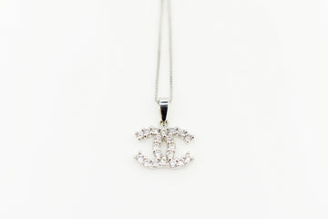 18ct White Gold Coco Chanel Necklace and CC Pendant #8372