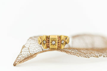 18ct Yellow Gold 3-Panel Face Signet Ring With Star-Flush-Set Diamonds  #9375