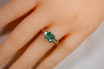 18ct Yellow Gold Light Green Emerald and Diamond Ring #9538