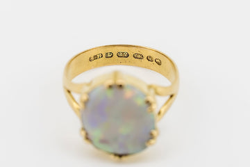 22CT GOLD AND OPAL ANTIQUE RING