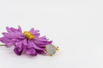 22CT GOLD AND OPAL ANTIQUE RING #CT5