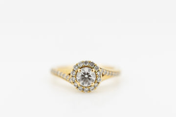 Dora 18ct diamond ring, as new condition