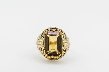 9CT GOLD RING WITH CITRINE STONE