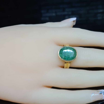 Emerald stone set in 20ct gold ring #27341-4