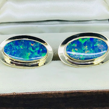 9ct gold Opal Cuff links. #1226