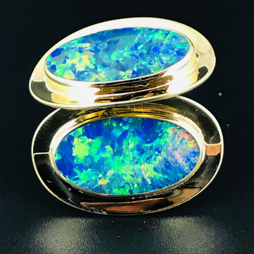 9ct gold Opal Cuff links. #1226