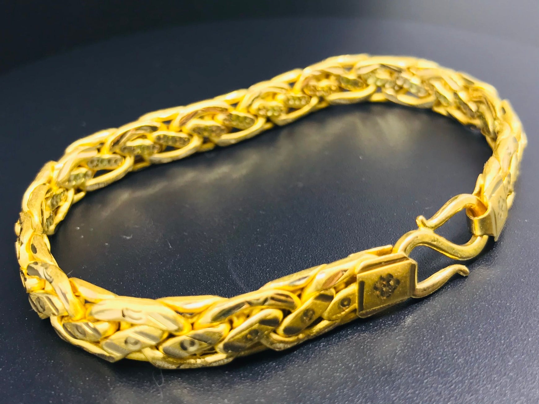 22CT gold / BIS 916 H M Bracelet Weight 8 to 10 Gms. Contact No. For more  details 6361212022 , 9113993129 @psg.gold Address PSG Gold L... | Instagram