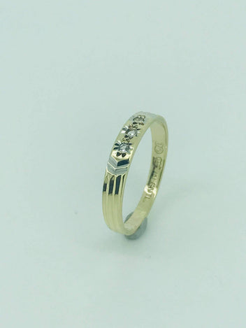 9ct Gold CZ Friendship Ring 1058