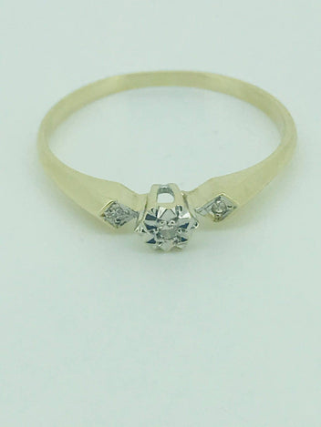 9ct Gold Diamond Ring 1065