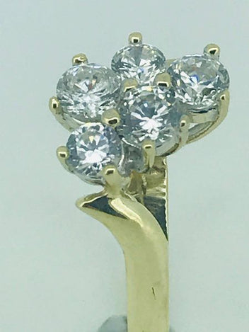 9ct Gold Cubic Zirconia Ring 1066