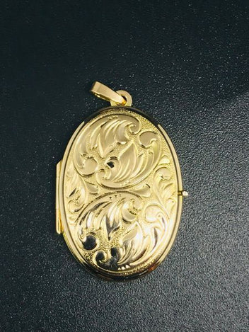 9ct Gold Locket Pendant 1145