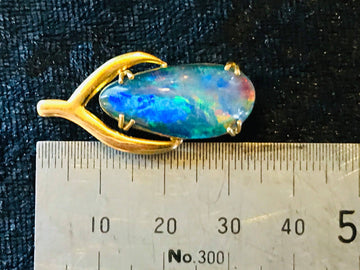 18ct Gold Opal Pendant 1159