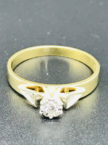 9ct Gold Diamond Ring 1174