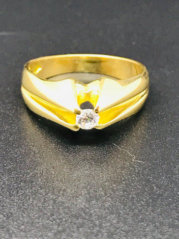 DISCOUNTED! 18ct Gold CZ Ring 1177