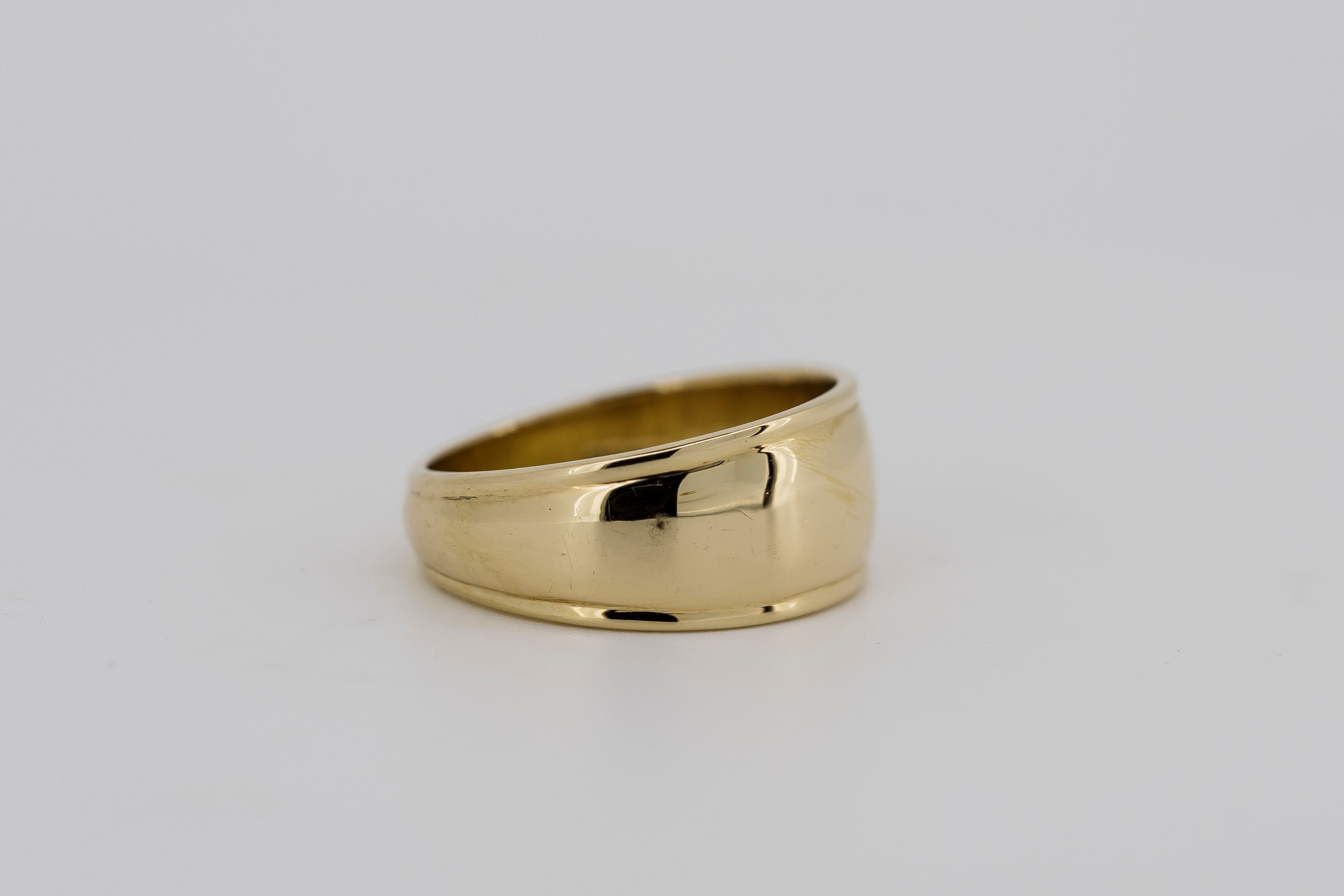 18ct solid outlet gold ring