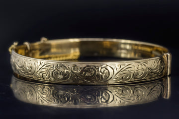 9CT Yellow Gold Antique Filigree Bangle With Old Hall Marks and Chain #235g