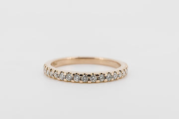 18CT ROSE GOLD AND DIAMOND RING