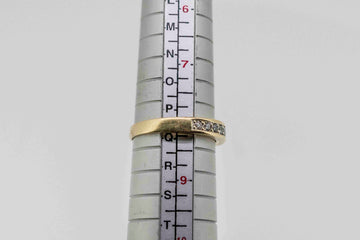 18ct yellow gold and diamond ring