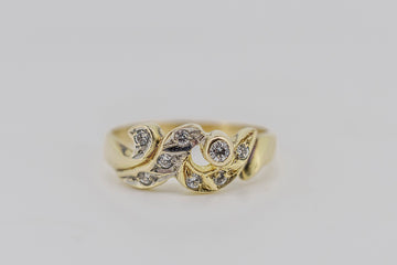 14ct solid yellow gold CZ ring