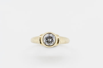 9CT GOLD CZ RING