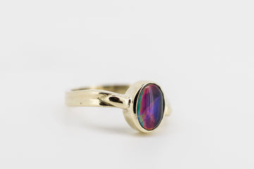 14CT gold opal ring